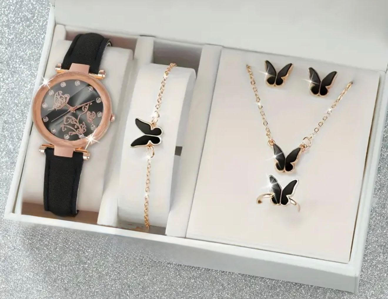 5 Set misti Regalo Donna – Smartwatch o orologio classico + Gioielli