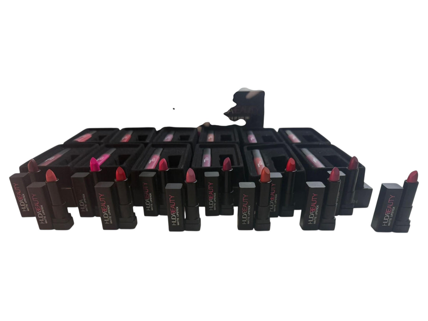 Box 12 Set HUDABEAUTY lip + rossetto 12 tonalità
